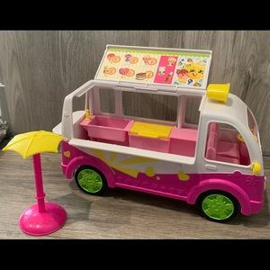 Shopkins Ice Cream Truck